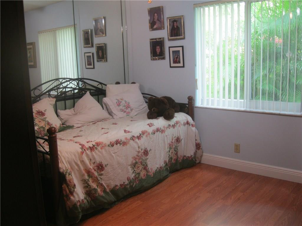 18064 Grove Avenue Boca Raton, FL 33498 - Photo 6 of 20 Photo 6