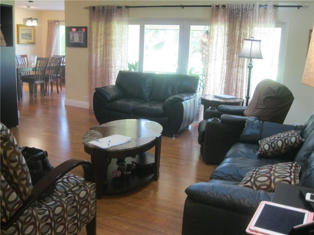 18064 Grove Avenue Boca Raton, FL 33498 - Photo 9 of 20 Photo 9