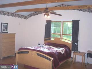 2016 Lenhart Road Hatfield, PA 19440 - Photo 5 of 6 Gallery Image 5