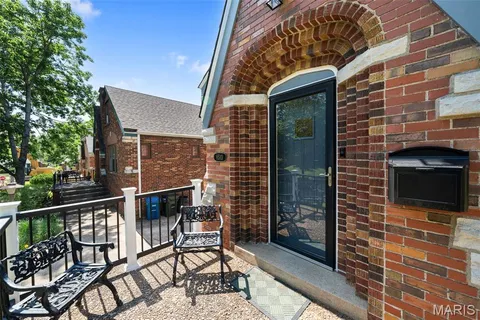 $424,900 | 8510 Antler Drive, Richmond Heights, MO 63117