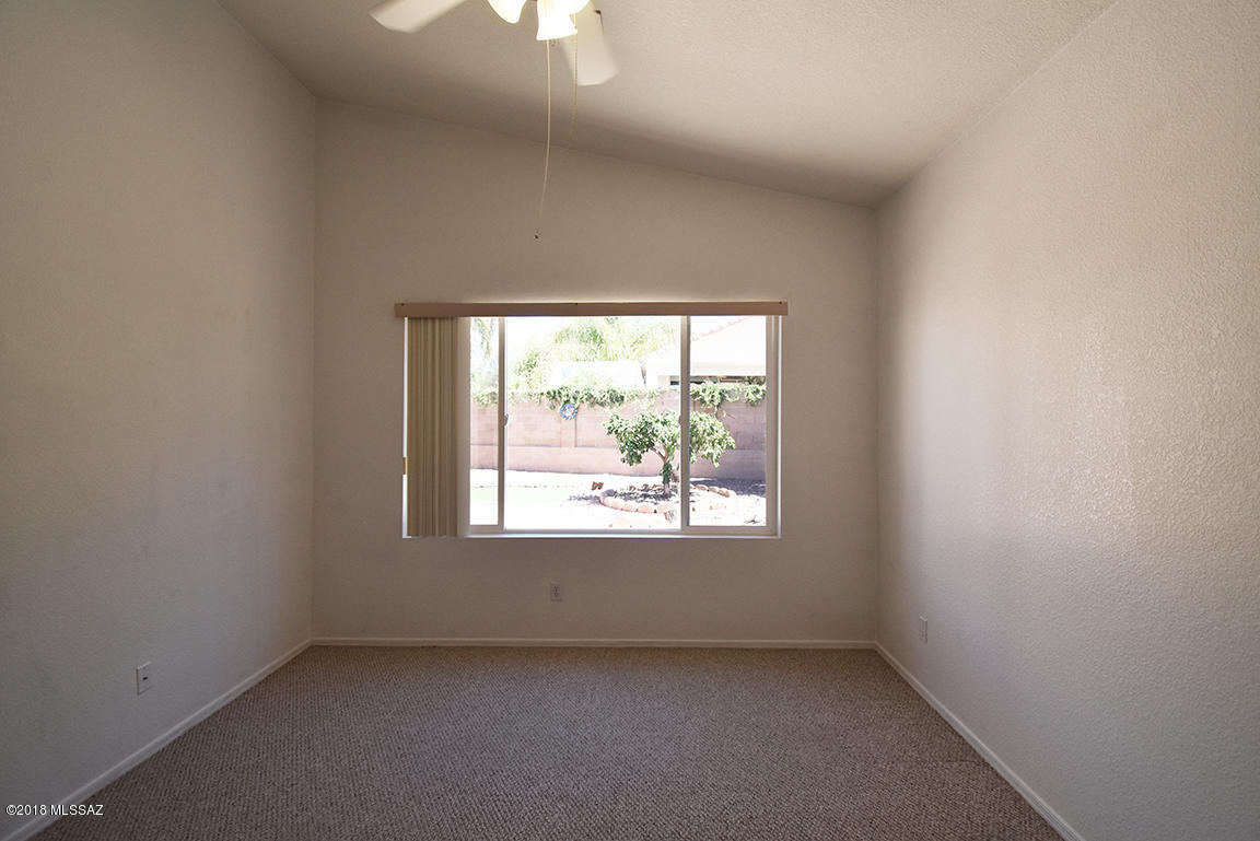 12144 North Seasons Loop Tucson, AZ 85755 - Photo 28 of 37
