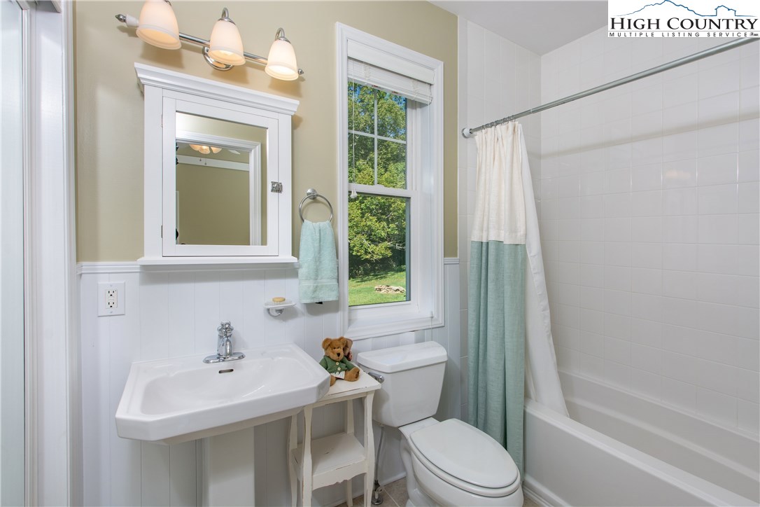 525 Fox Meadow Road Banner Elk, NC 28604 - Photo 21 of 25 Gallery Image 21