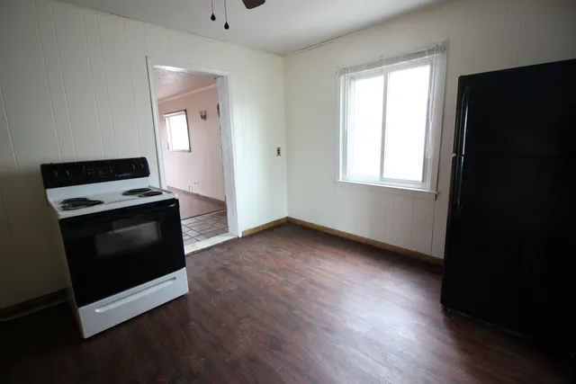 $130,000 | 22779 Almond Avenue, Eastpointe, MI 48021