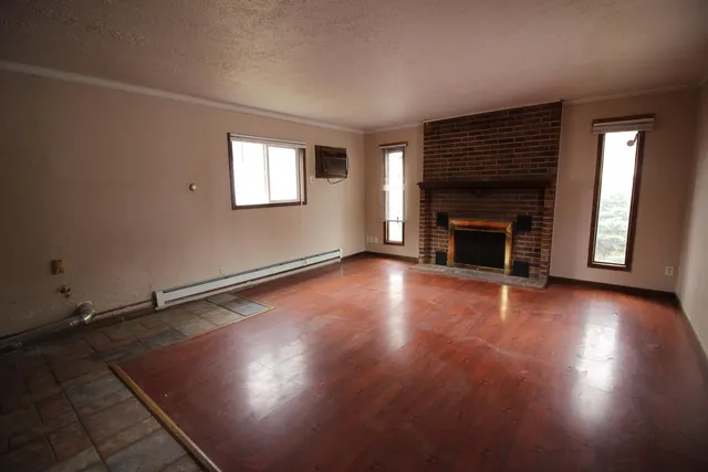 $130,000 | 22779 Almond Avenue, Eastpointe, MI 48021