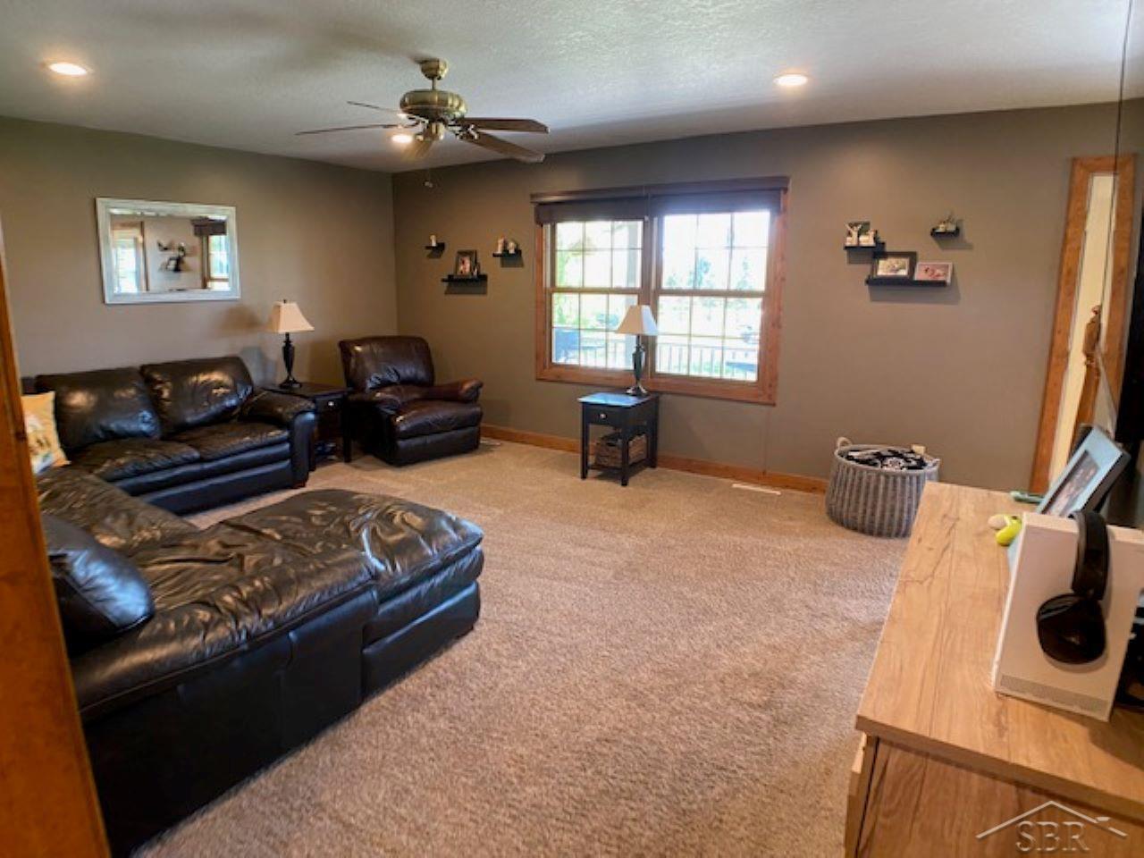 7609 North River Road Freeland, MI 48623 - Photo 11 of 36 50108948-10.JPG