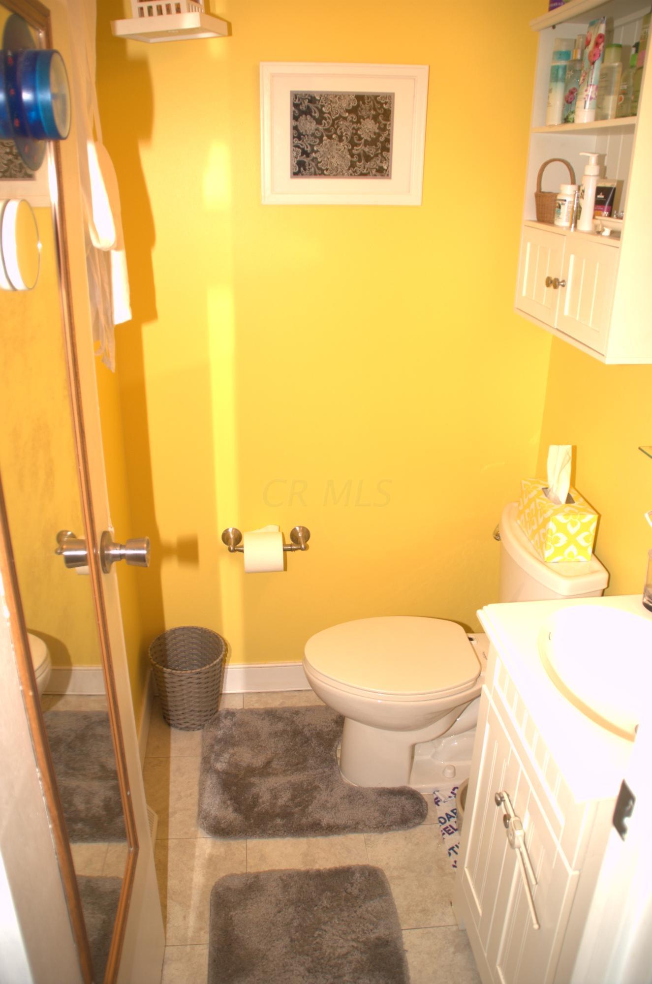 6329 Faircrest Road Columbus, OH 43229 - Photo 9 of 13 Gallery Image 9