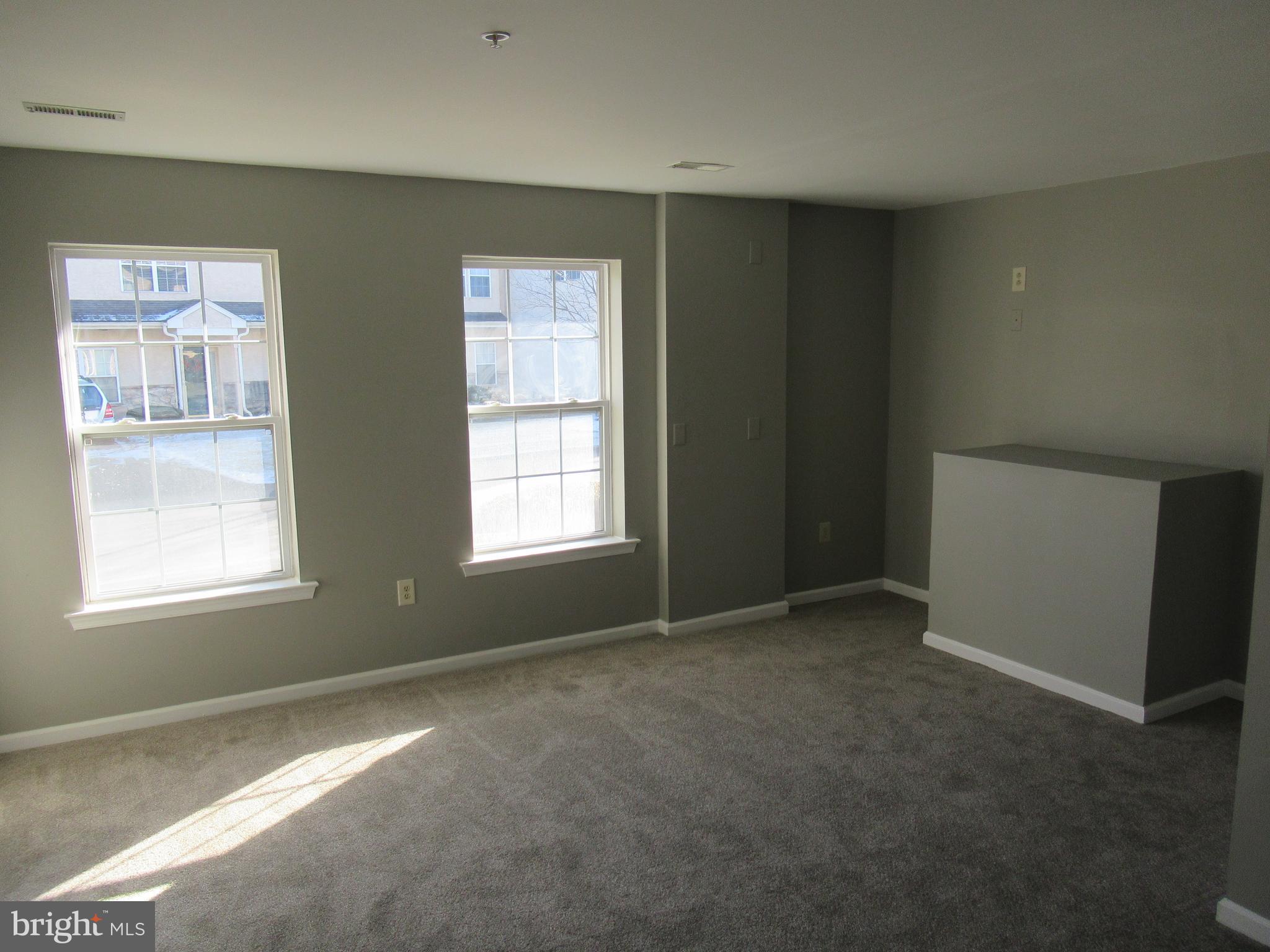 75 Stuart Drive Norristown, PA 19401 - Photo 5 of 11