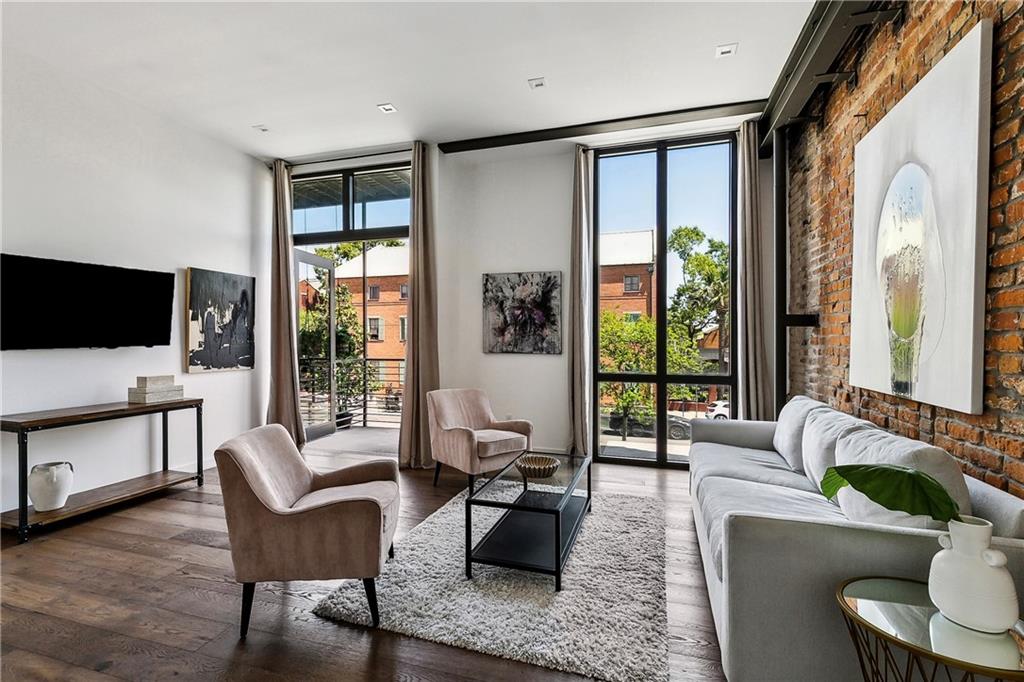 618 North Rampart Street, Unit 203 New Orleans, LA 70112 - Photo 4 of 32
