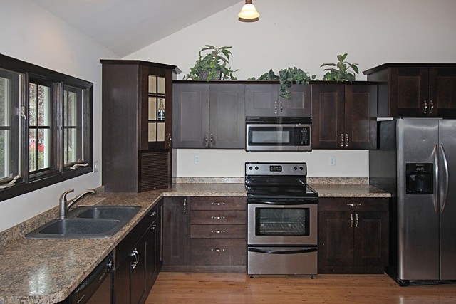 2155 Lancaster Heights Road Freeport, IL 61032 - Photo 6 of 16