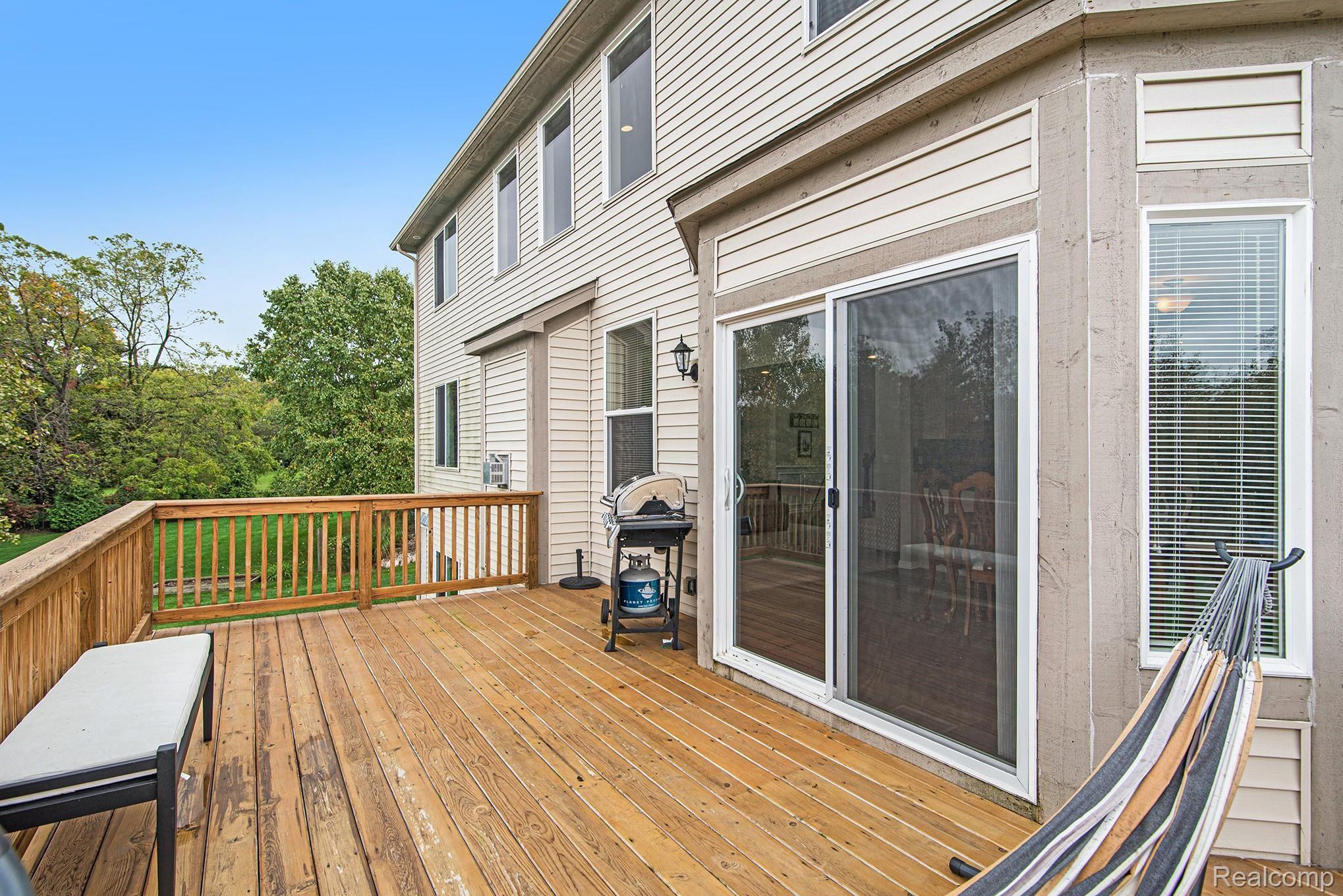 1377 Ridge View Court Grand Blanc, MI 48439 - Photo 32 of 36 7.jpg