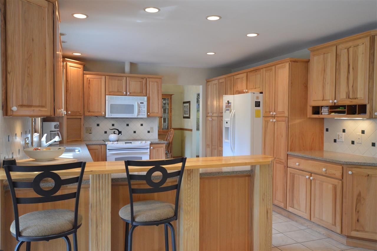 602 Bloomfield Road Traverse City, MI 49686 - Photo 14 of 67 1831156-13.JPG