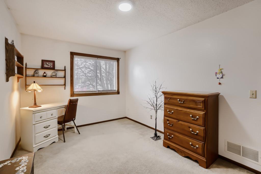 8129 Taylor Street Northeast Spring Lake Park, MN 55432 - Photo 14 of 34