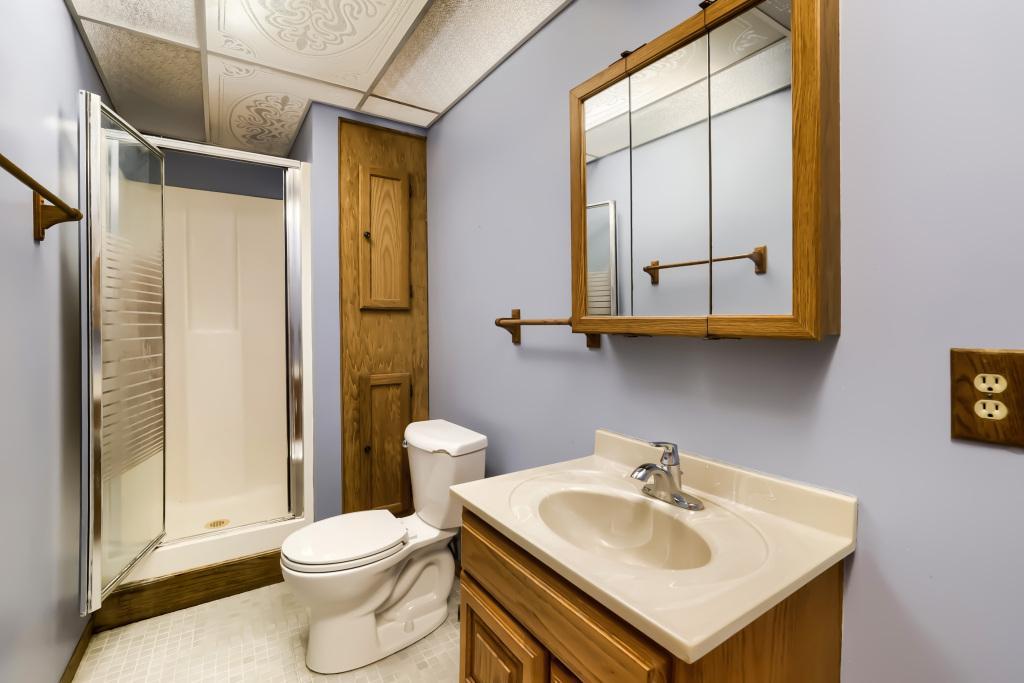 8129 Taylor Street Northeast Spring Lake Park, MN 55432 - Photo 16 of 34