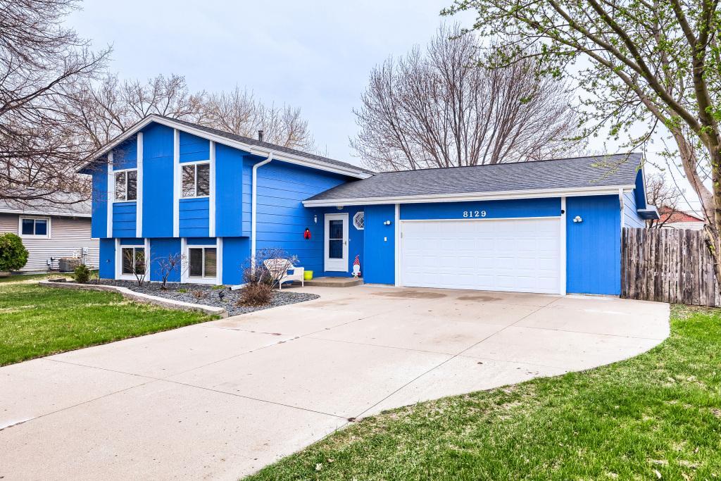 8129 Taylor Street Northeast Spring Lake Park, MN 55432 - Photo 2 of 34