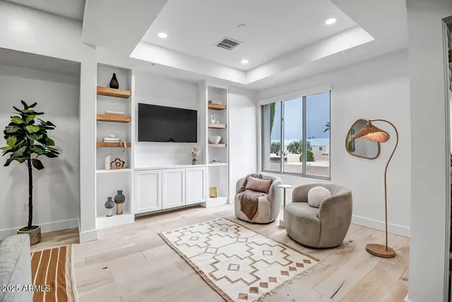 $5,000 | 7788 East Main Street, Unit 1007, Scottsdale, AZ 85251