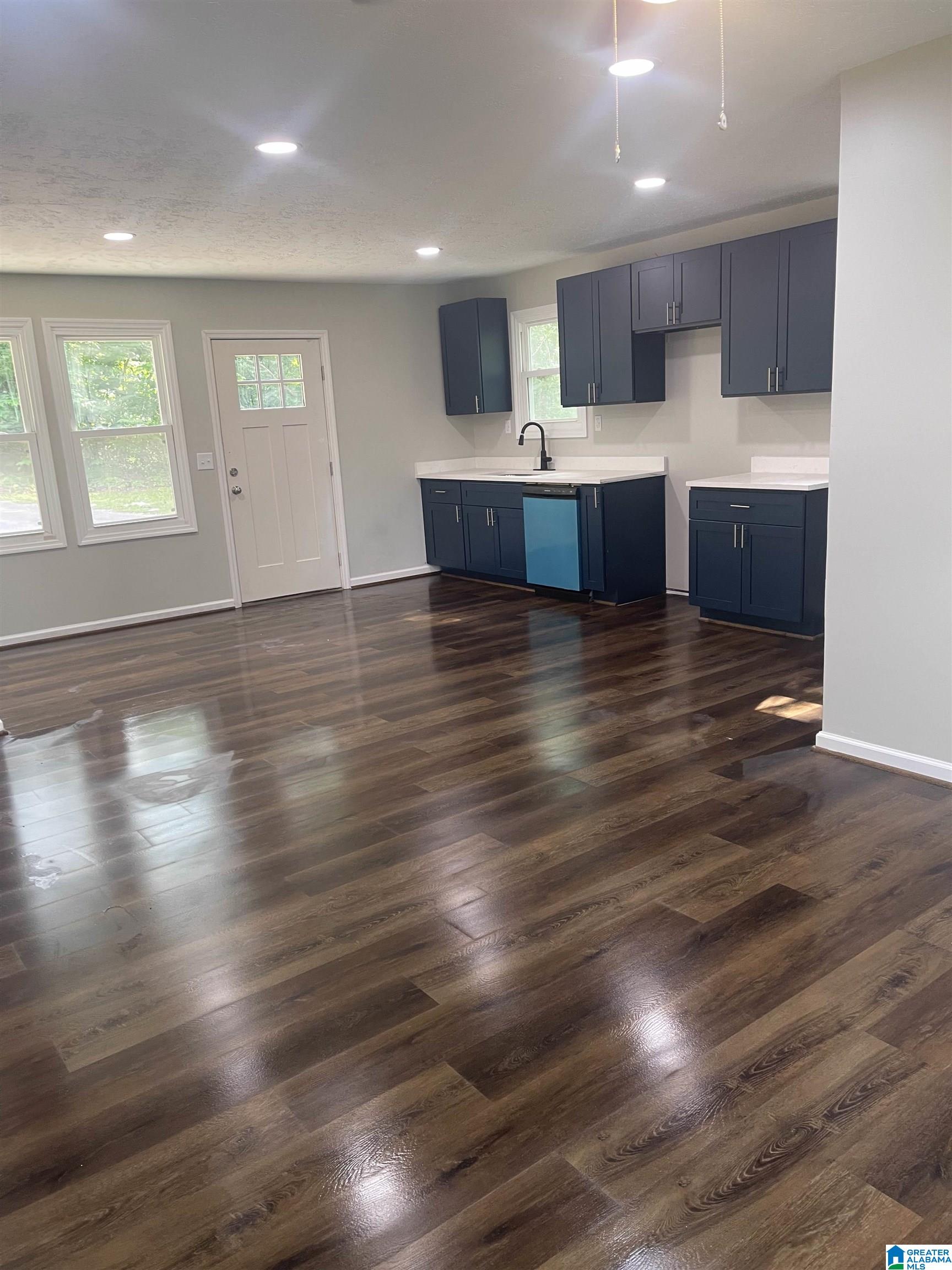 827 Hillcrest Road Birmingham, AL 35235 - Photo 8 of 16