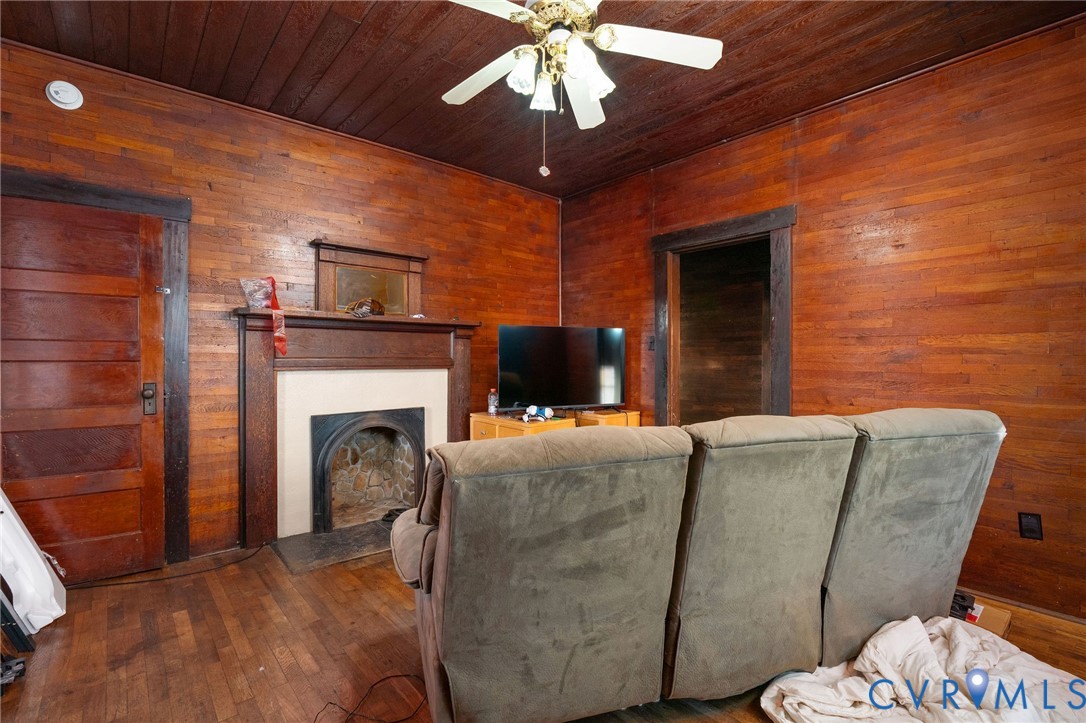 3645 DC Caney Ridge Road Clintwood, VA 24228 - Photo 35 of 45