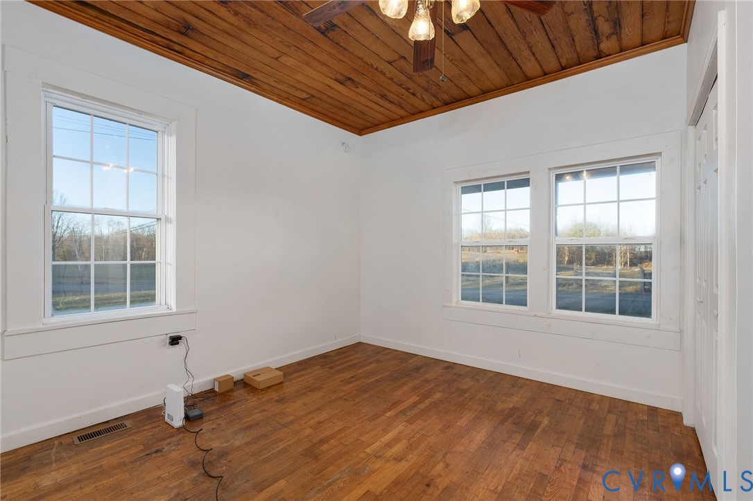 3645 DC Caney Ridge Road Clintwood, VA 24228 - Photo 37 of 45