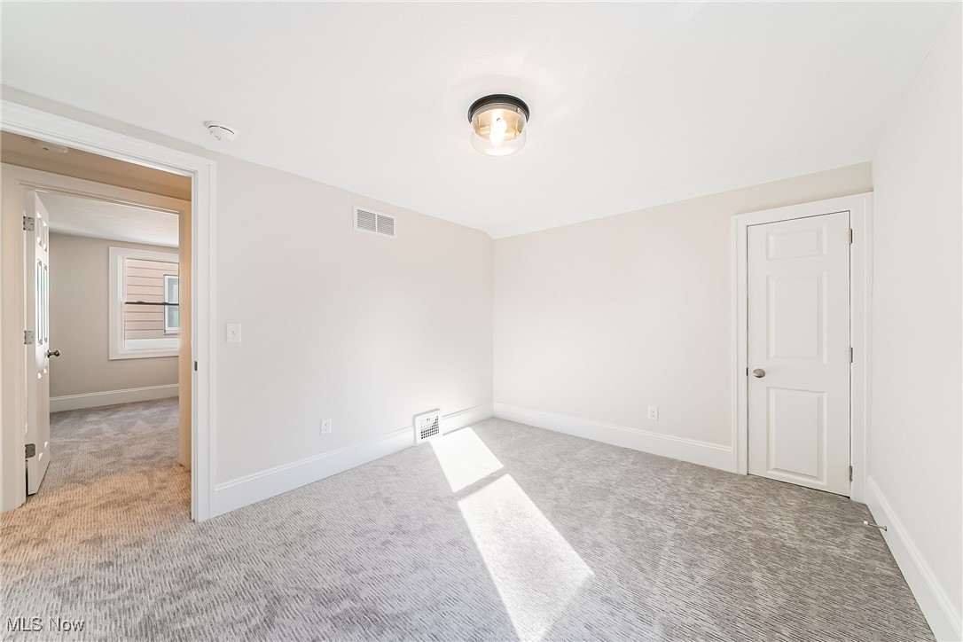 3670 Ludgate Road Cleveland, OH 44120 - Photo 23 of 34