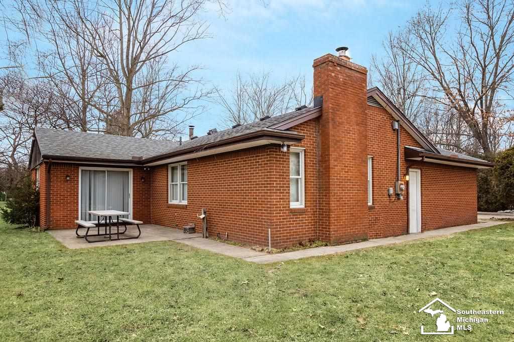 8466 Secor Road Lambertville, MI 48144 - Photo 31 of 36 Gallery Image 31