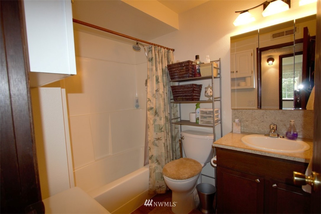 390 Geissler Road Montesano, WA 98563 - Photo 8 of 24 Gallery Image 8