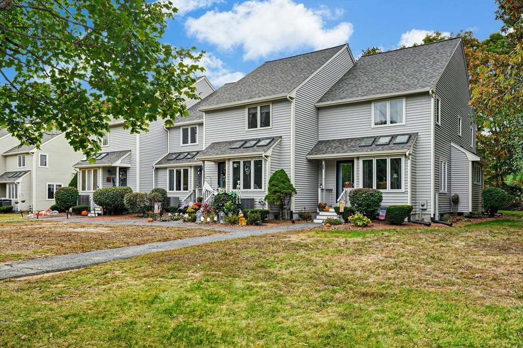 822 Maple Brook Road, Unit 822 Bellingham, MA 02019 - Photo 3 of 41 Gallery Image 3