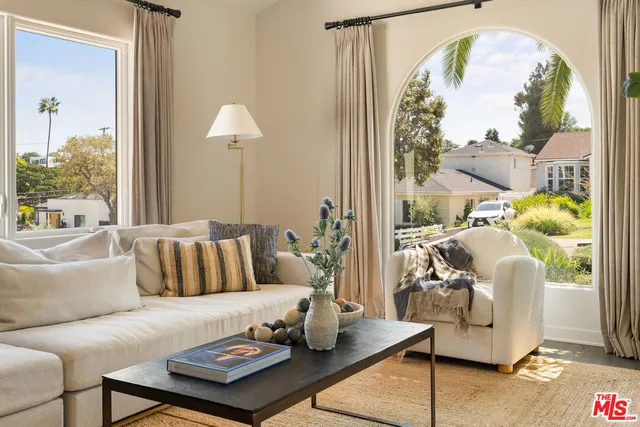 $9,000 | 6017 West 75th Street, Los Angeles, CA 90045