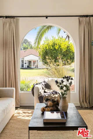 $9,000 | 6017 West 75th Street, Los Angeles, CA 90045