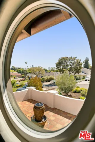 $9,000 | 6017 West 75th Street, Los Angeles, CA 90045