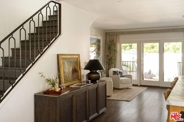 $9,000 | 6017 West 75th Street, Los Angeles, CA 90045