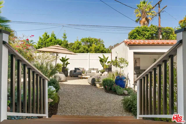 $9,000 | 6017 West 75th Street, Los Angeles, CA 90045