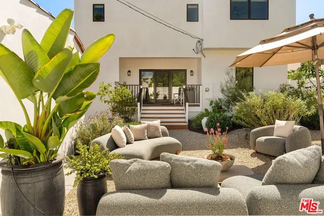 $9,000 | 6017 West 75th Street, Los Angeles, CA 90045