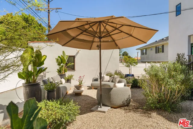 $9,000 | 6017 West 75th Street, Los Angeles, CA 90045