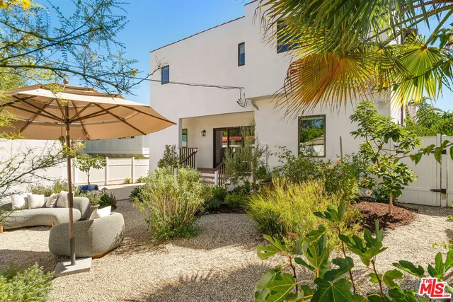 $9,000 | 6017 West 75th Street, Los Angeles, CA 90045