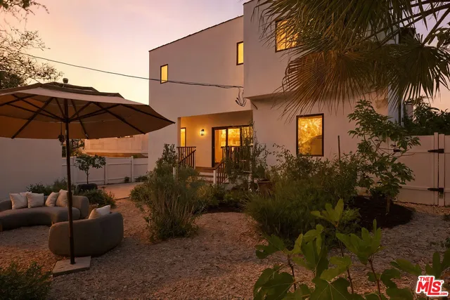 $9,000 | 6017 West 75th Street, Los Angeles, CA 90045