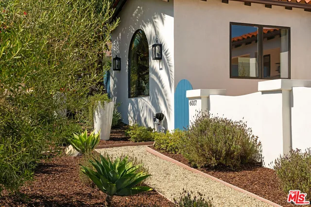 $9,000 | 6017 West 75th Street, Los Angeles, CA 90045