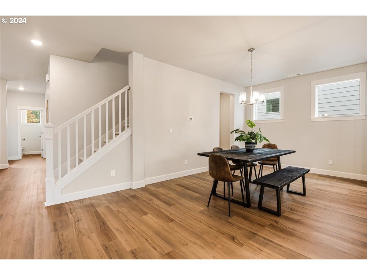 18030 Southwest Barrows Road Beaverton, OR 97007 - Photo 15 of 34 Gallery Image 15