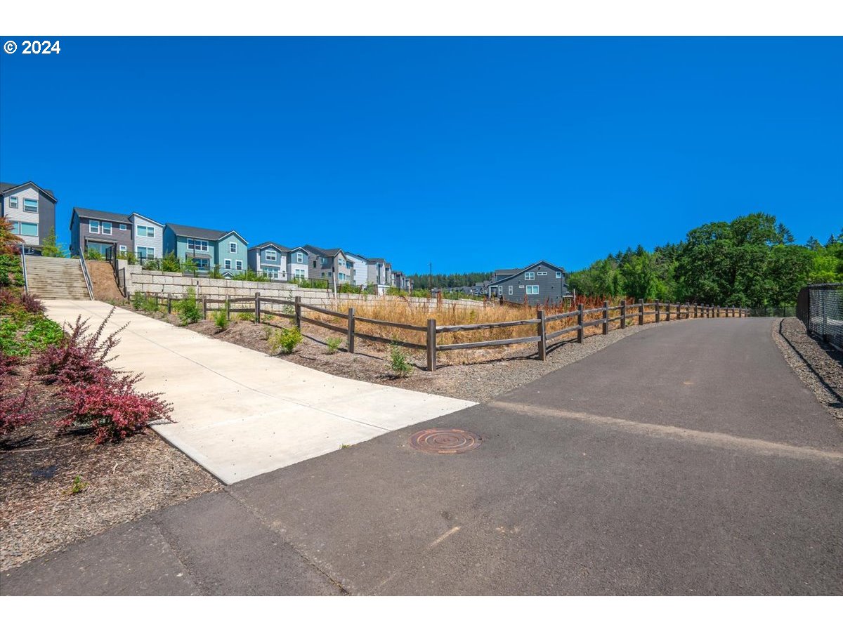18030 Southwest Barrows Road Beaverton, OR 97007 - Photo 30 of 34 Gallery Image 30