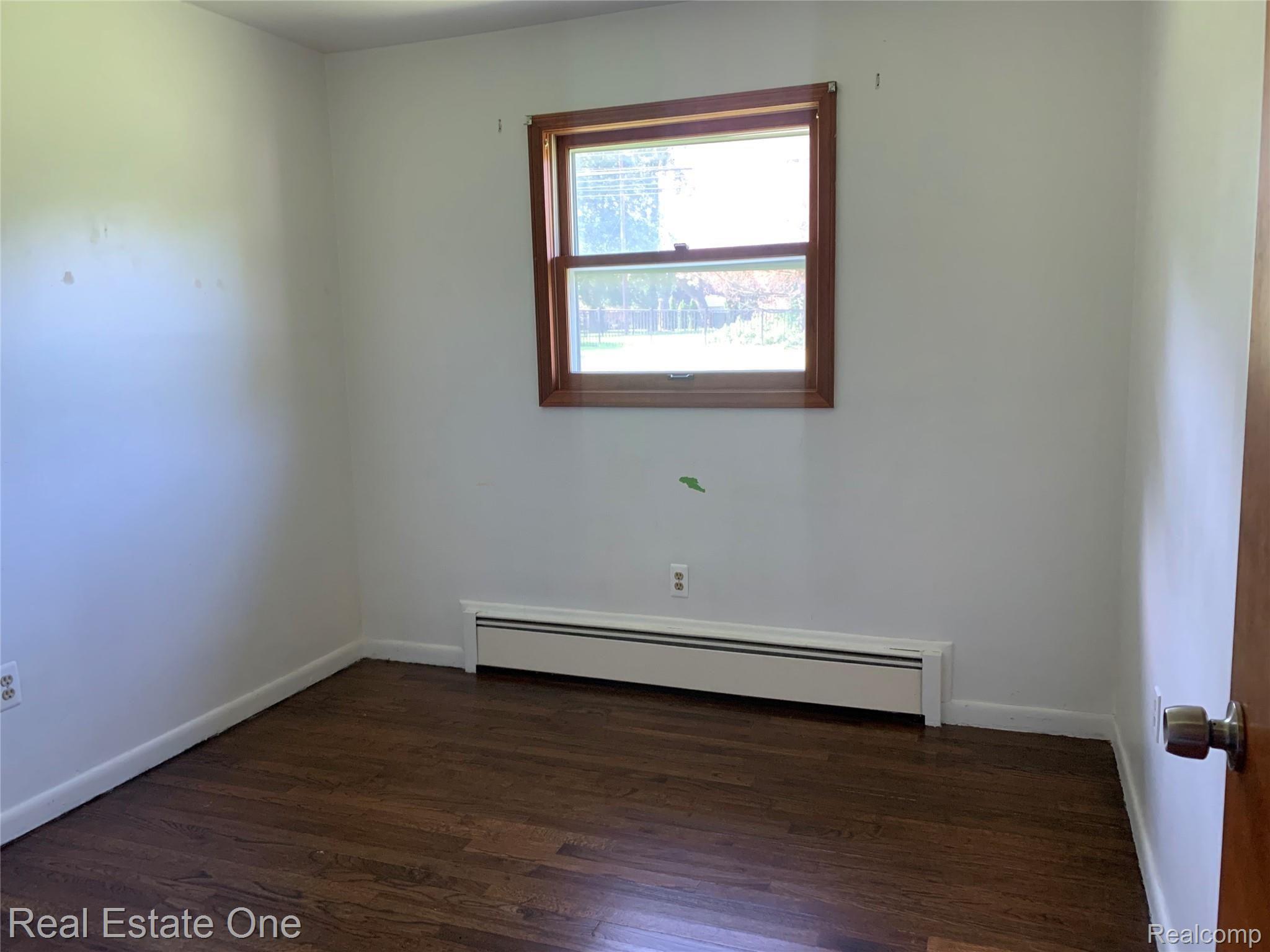 2848 West Tienken Road Rochester, MI 48306 - Photo 12 of 18 08804FEB-8FA6-4010-9612-3AAE33BEE7A8.jpeg