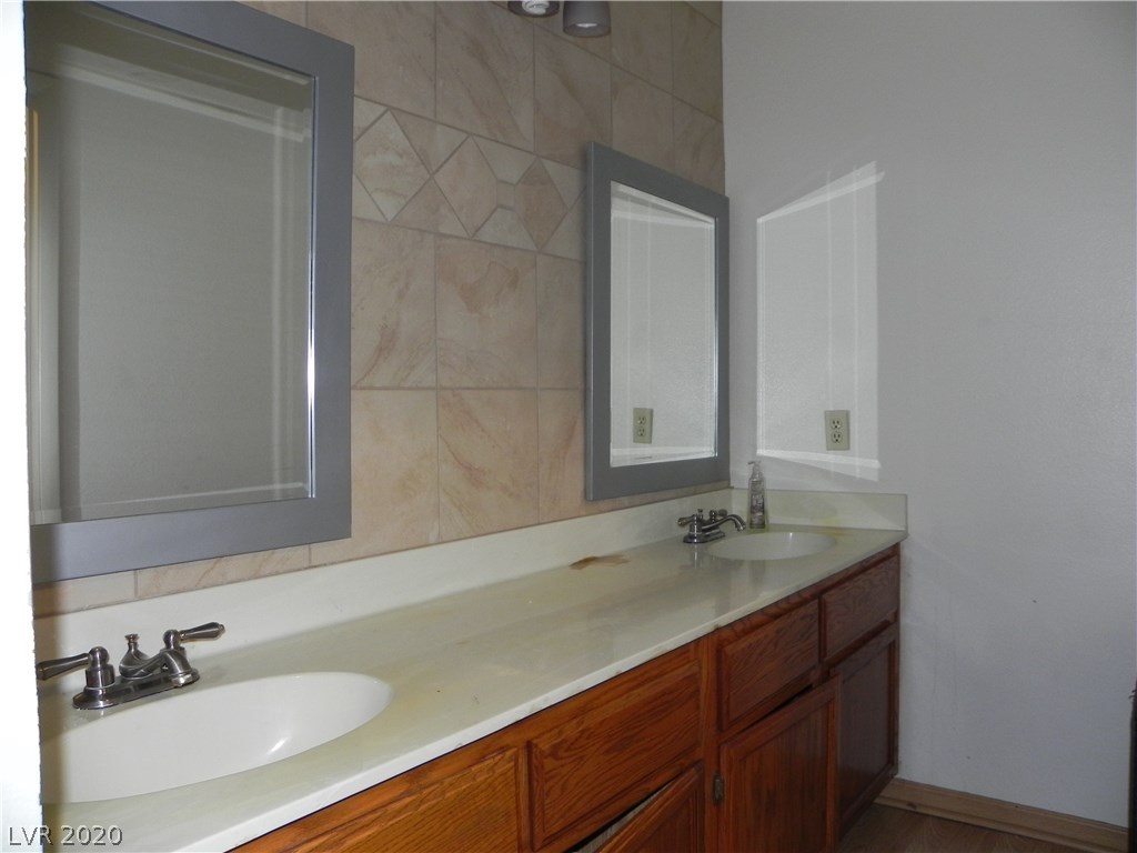 2798 Quaker Ridge Road Las Vegas, NV 89142 - Photo 15 of 23 Gallery Image 15