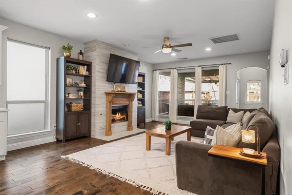 $520,000 | 910 Kirby Drive, Argyle, TX 76226