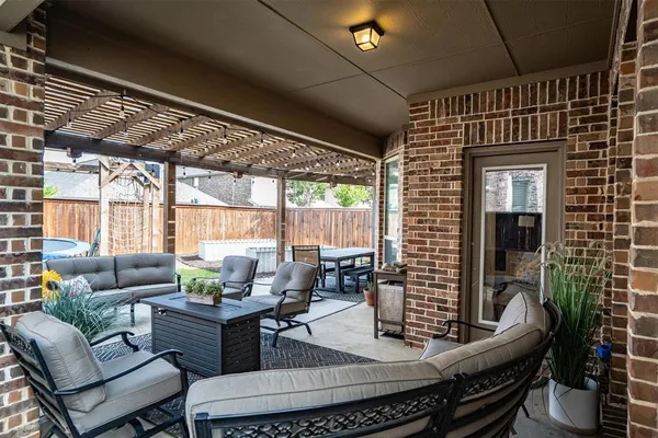 $520,000 | 910 Kirby Drive, Argyle, TX 76226