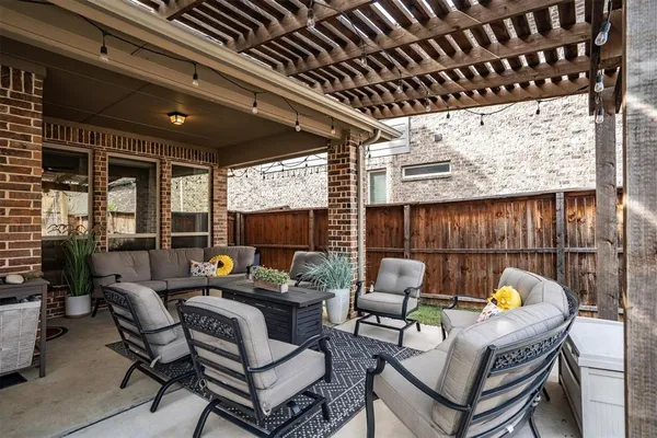 $520,000 | 910 Kirby Drive, Argyle, TX 76226
