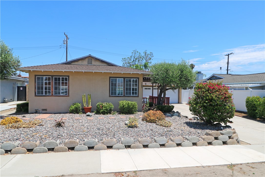 721 North Milford Road Orange, CA 92867 - Photo 3 of 38 Low-maintenance front yard landscaping.