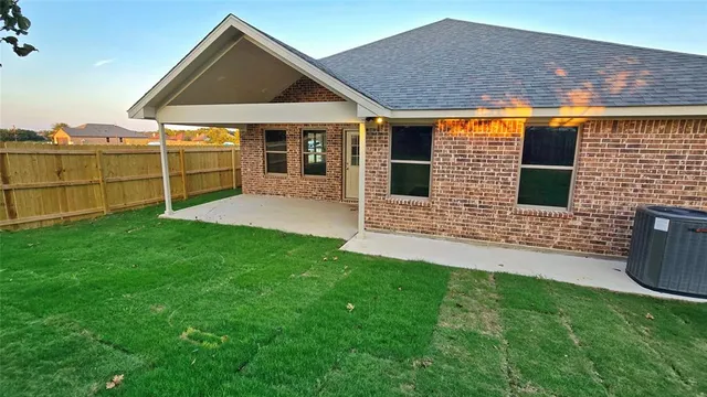 $369,900 | 1317 Oak Valley, Denton, TX 76209