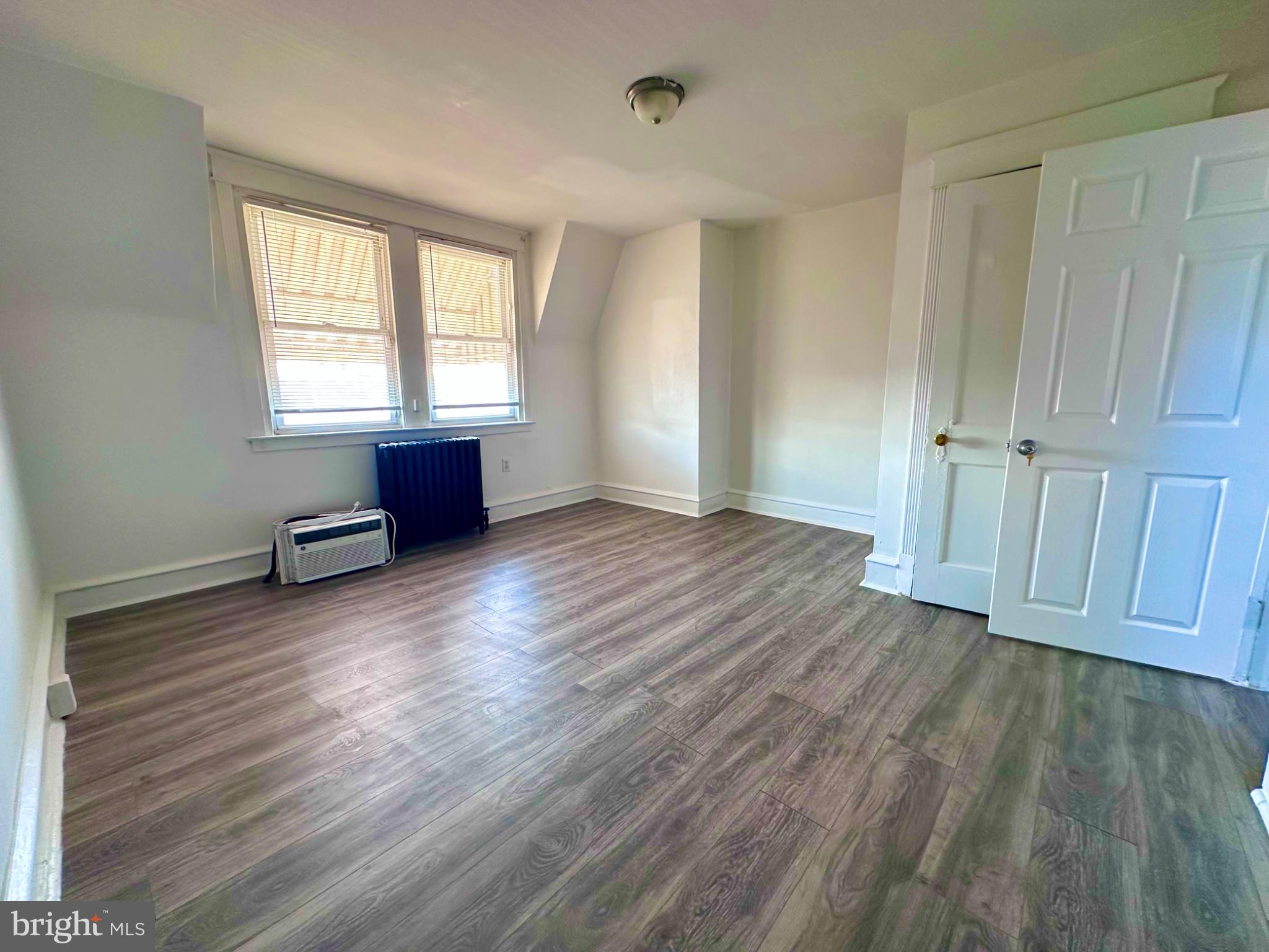 3948 Howland Street Philadelphia, PA 19124 - Photo 13 of 21 Bright and airy room with charm.