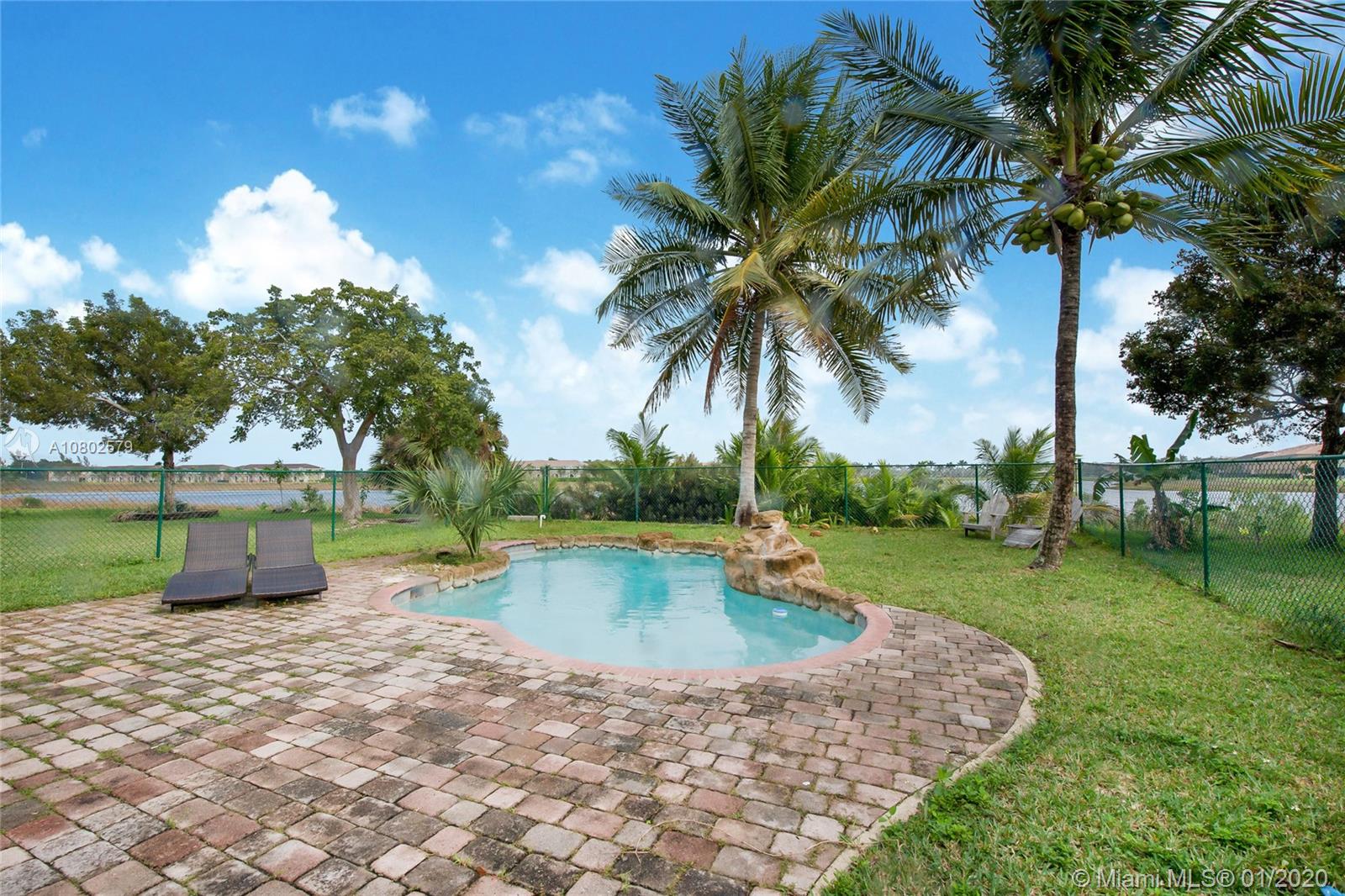 1537 Southeast 20th Road Homestead, FL 33035 - Photo 14 of 15