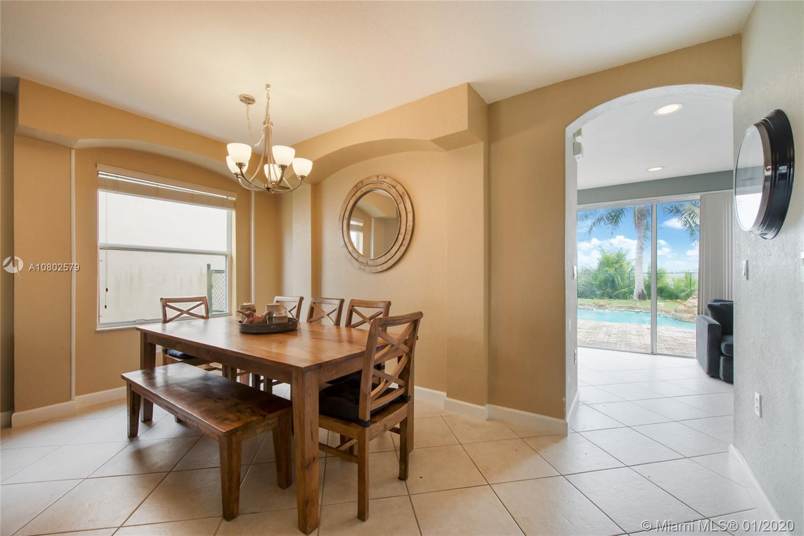 1537 Southeast 20th Road Homestead, FL 33035 - Photo 4 of 15