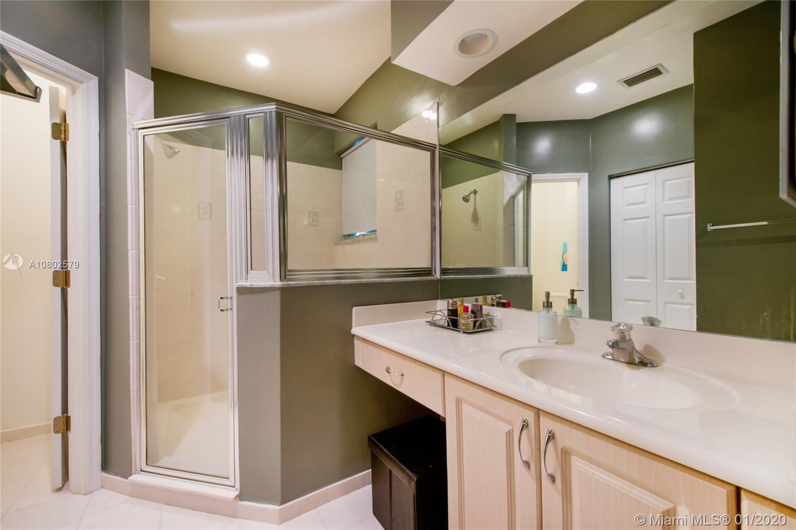 1537 Southeast 20th Road Homestead, FL 33035 - Photo 10 of 15