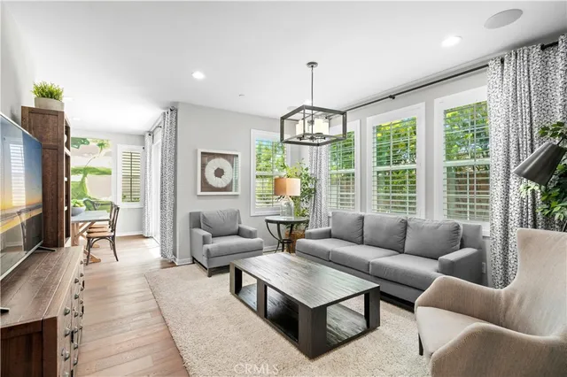 $1,525,000 | 419 Aura Drive, Costa Mesa, CA 92626